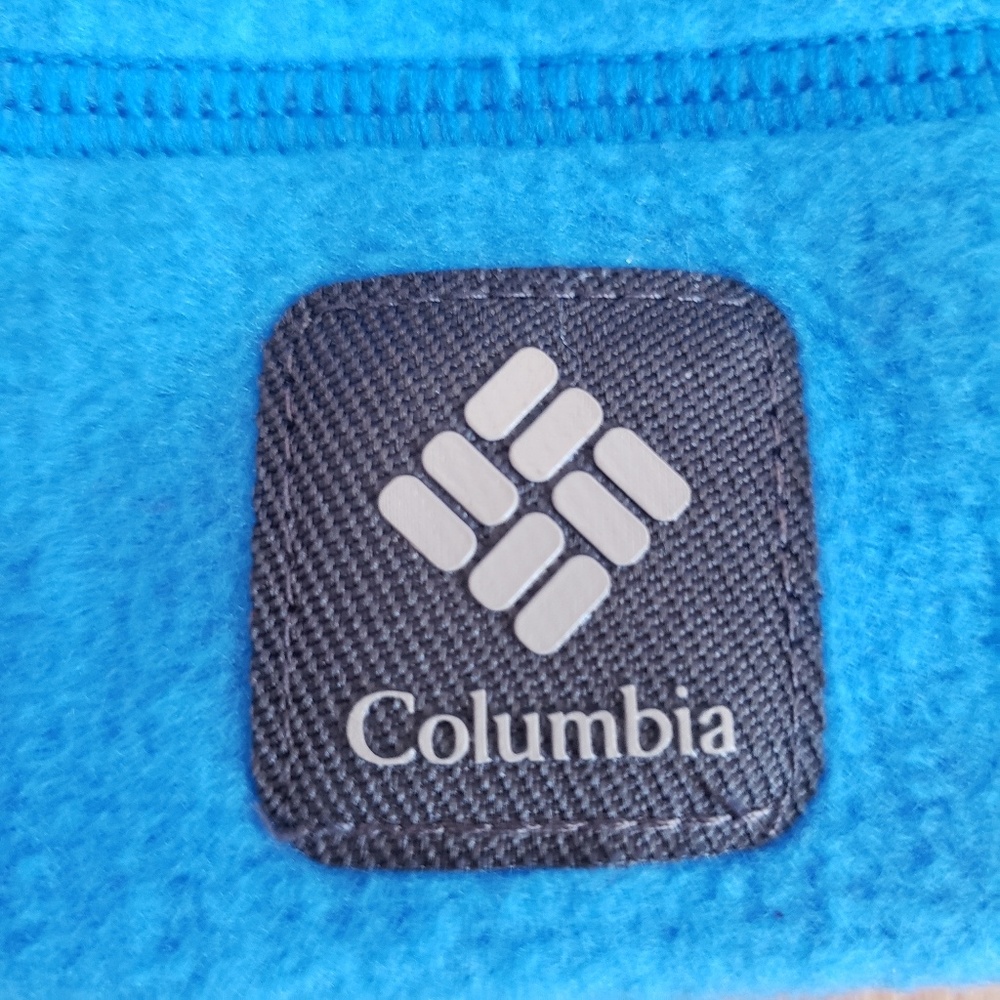 COLUMBIA BEANIE FOR KIDS(NWOT) - Picture 2 of 4